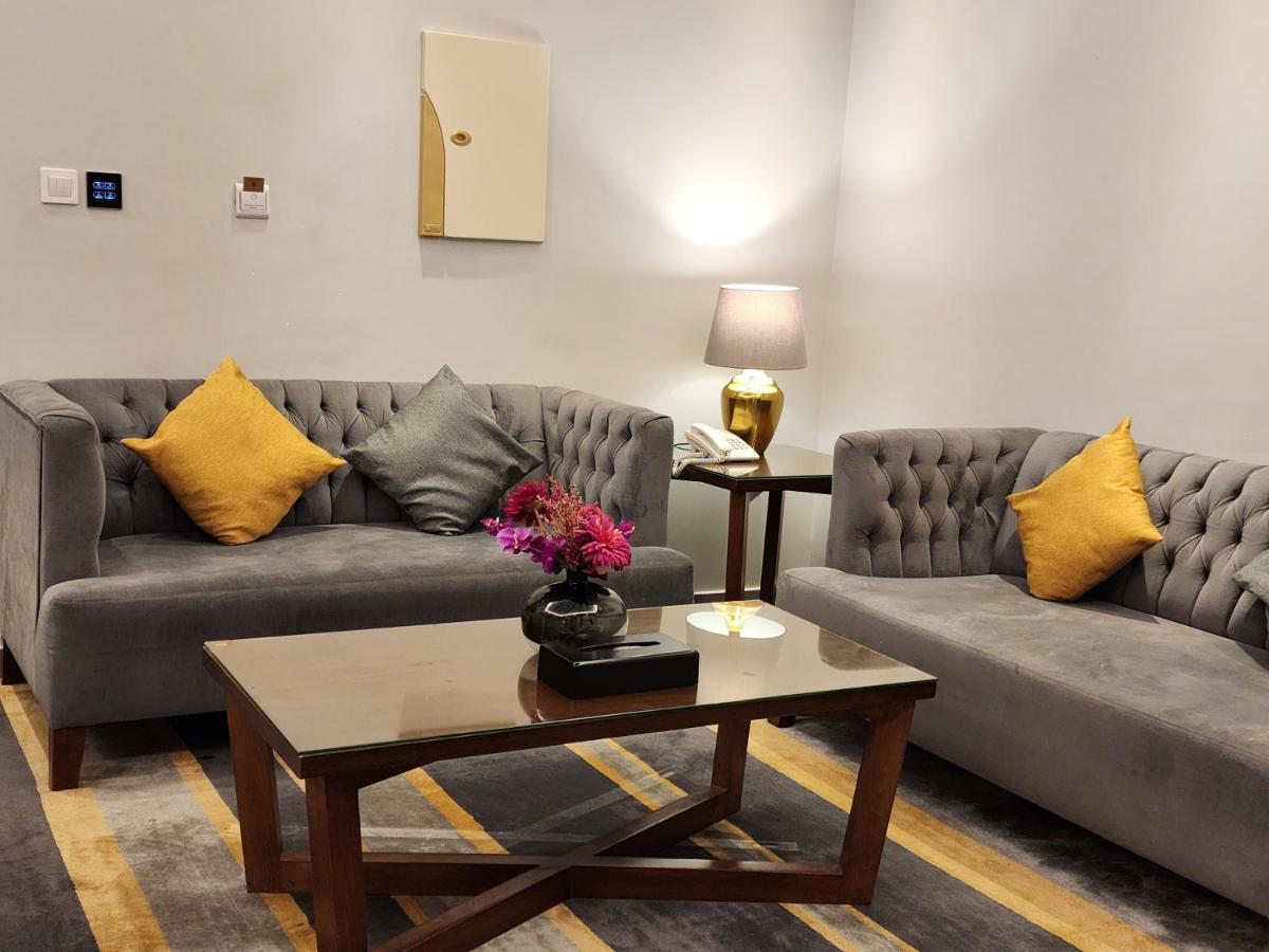 دار ود للأجنحة الفندقية Jeddah Exterior foto