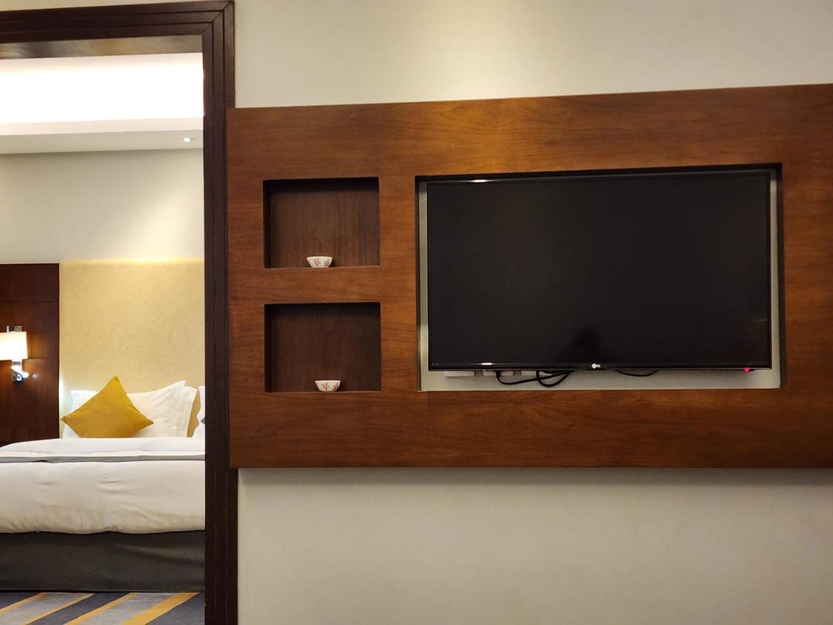 دار ود للأجنحة الفندقية Jeddah Exterior foto