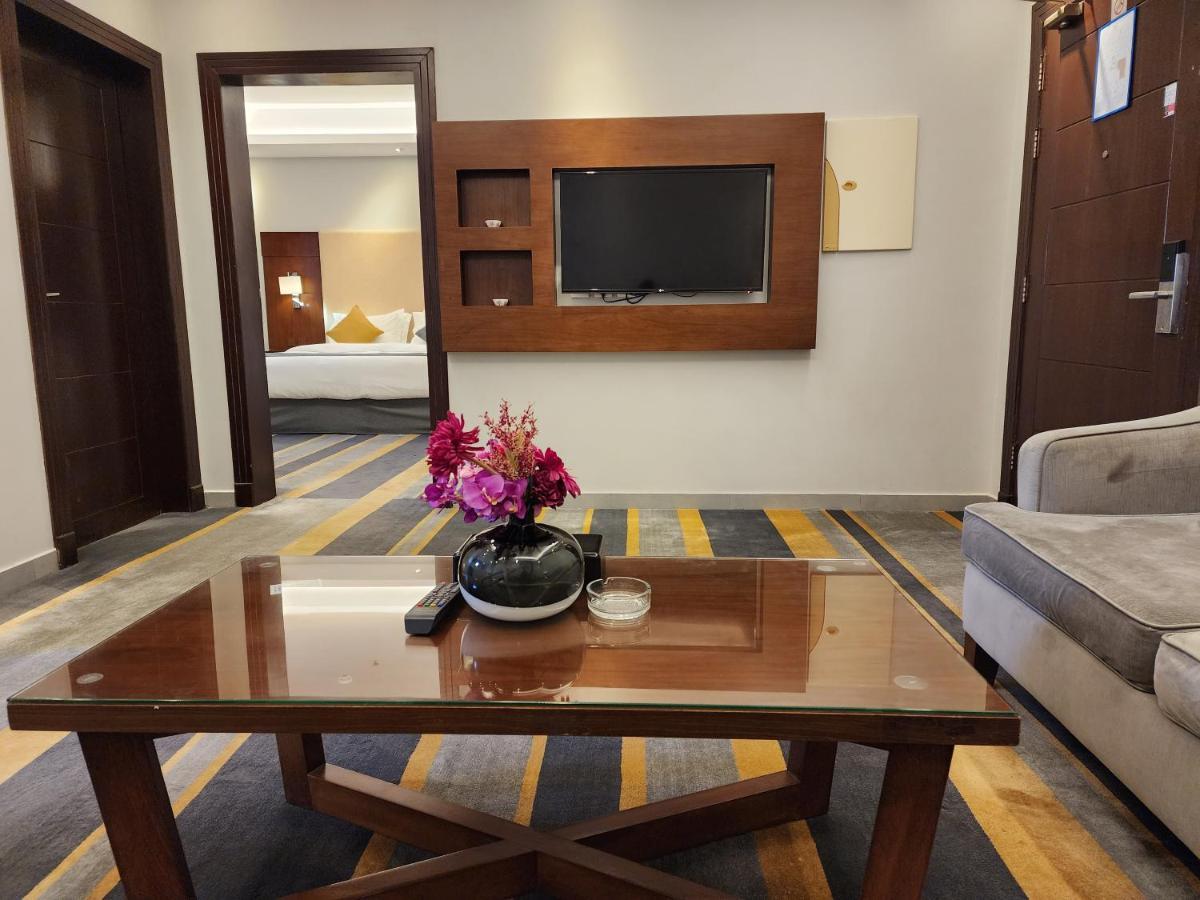 دار ود للأجنحة الفندقية Jeddah Exterior foto